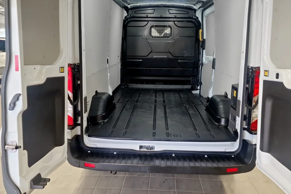 Ford E-Transit 350