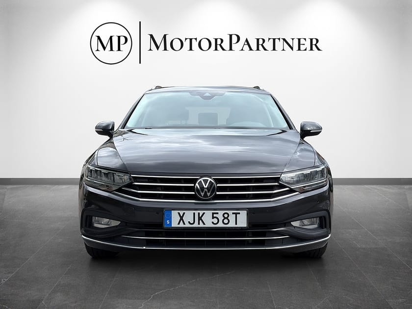 Bild 2 av Volkswagen Passat Sportscombi 2.0 TDI 4Motion Cockpit Kamera Värmare Drag