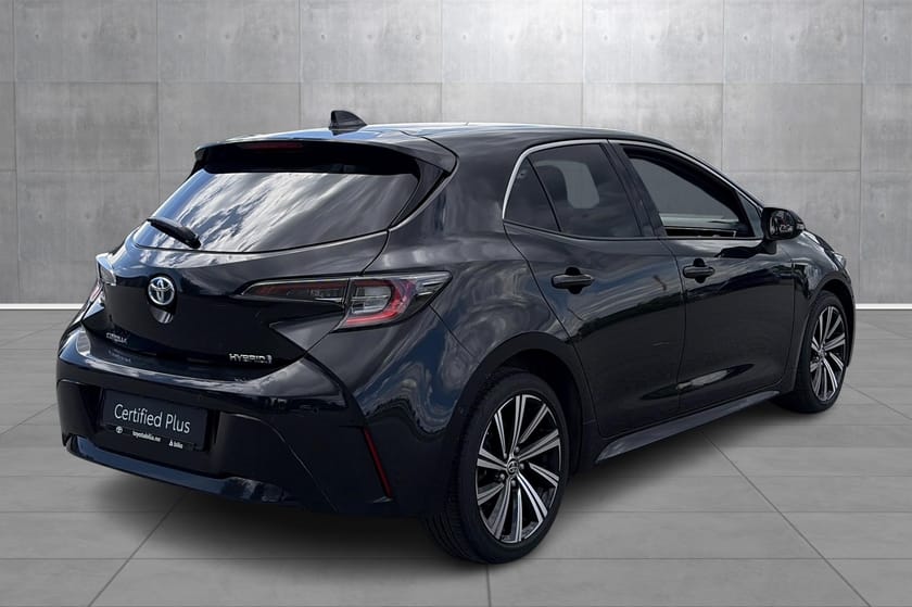 Bilde 5 av Toyota Corolla Hybrid 1,8l Active Tech Svart, navi, cruise, kamera