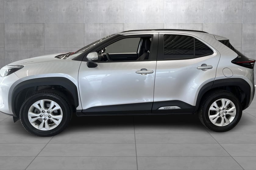 Bilde 4 av Toyota Yaris Cross Hybrid 115 AWD-i 1.5 Active Tech Hyb AWD, Rentekampanje 6.25% med 35%EK