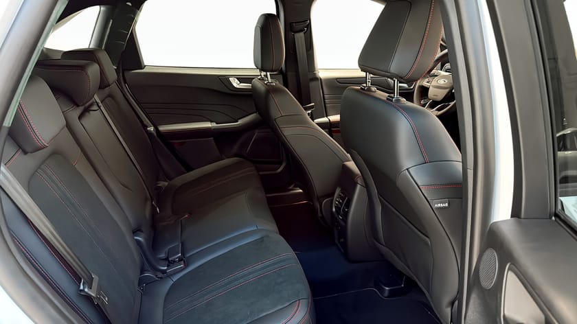 Bild 5 av Ford Kuga Plug-In Hybrid ST-Line X Laddhybrid 243hk / 360° kamera / Dragkrok