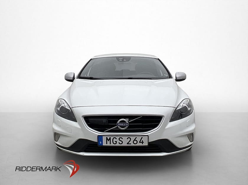 Bild 2 av Volvo V40 D3 R-Design P-Värmare P-Sensorer BLIS Skinn