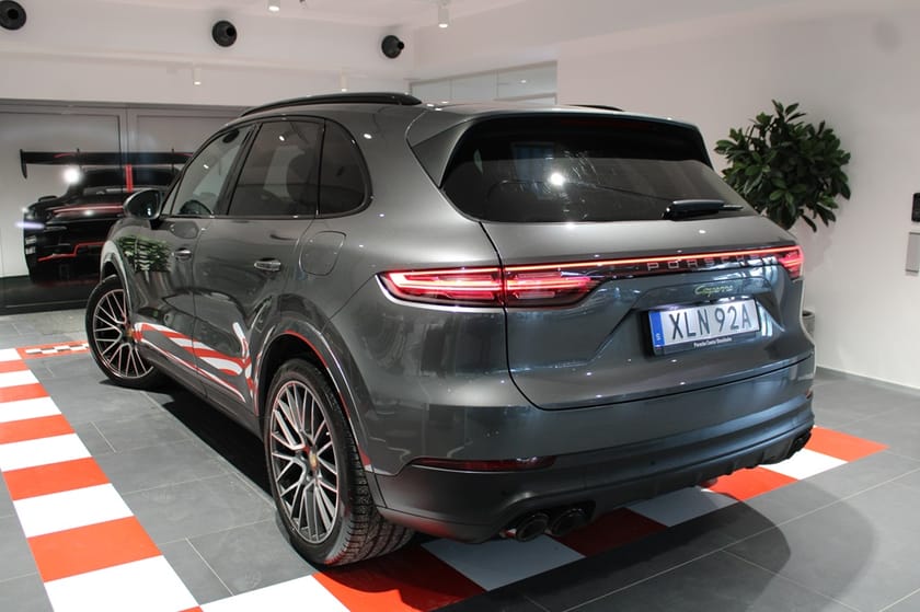 Bild 3 av Porsche Cayenne E-Hybrid 