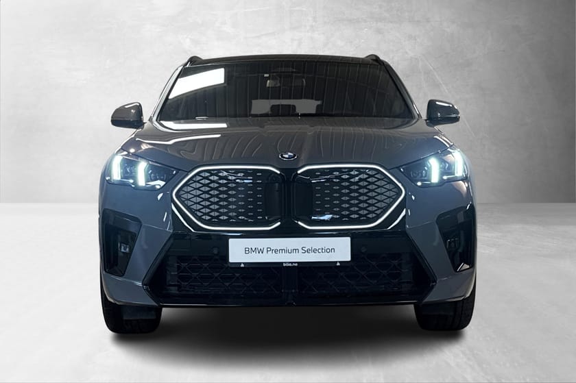 Bilde 1 av BMW iX2 xDrive30 xDrive30, Fully Charged, M-Sport, Pano, H/K, ComfAcc