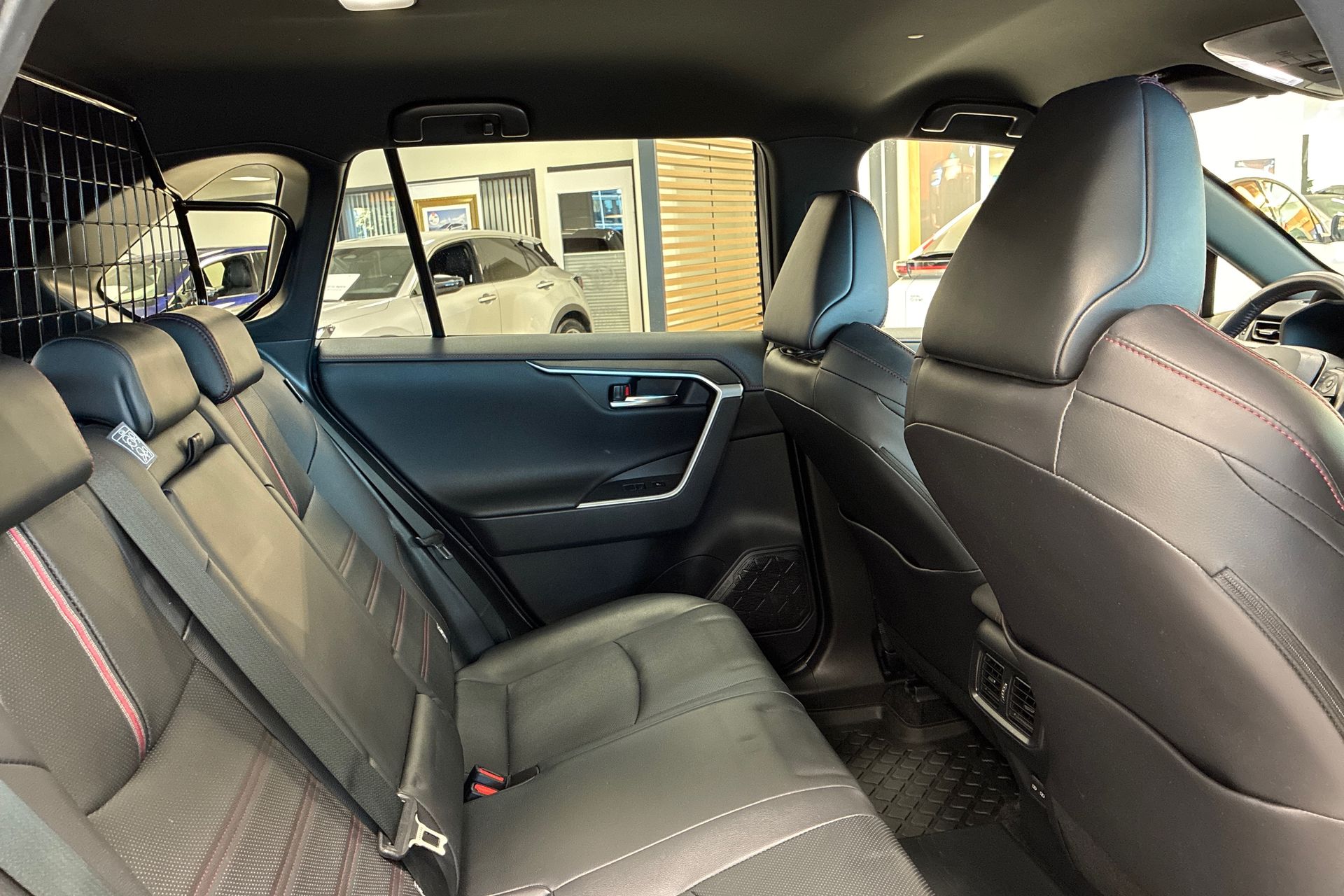 Toyota RAV4 Plug-in Hybrid 2022, bild 7/10