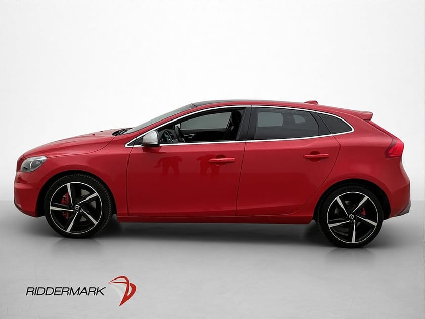 Bild 4 av Volvo V40 D4 190hk R-Design Värmare Drag Kamera VÄLSERVAD