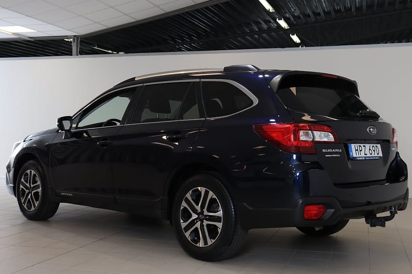 Bild 3 av Subaru Outback Active 2.5i Aut 175hk Drag 270°-kamera EN ÄGARE