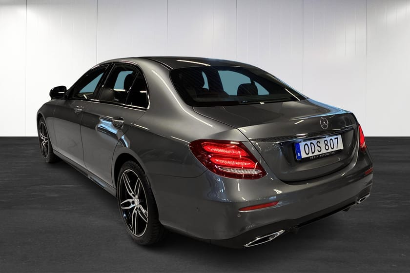 Bild 4 av Mercedes-Benz E 220 d 9G-Tronic Sedan  | AMG | Nightpaket | Navi |