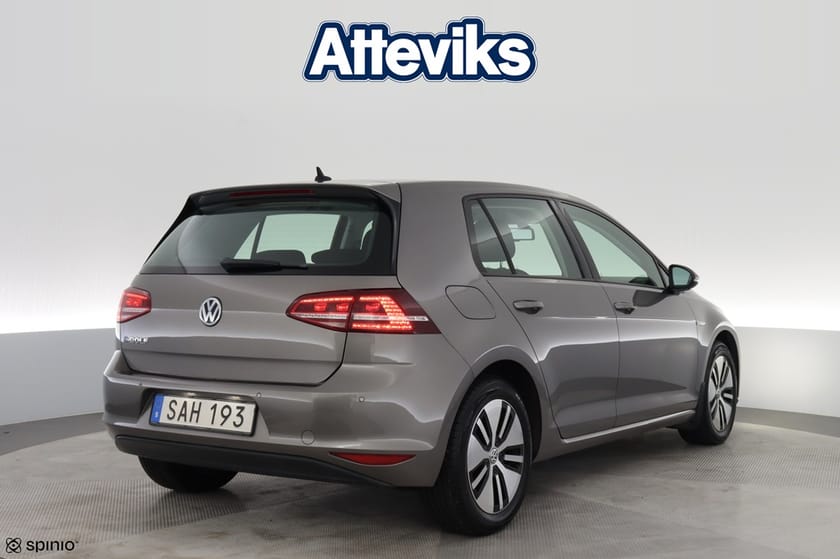 Bild 3 av Volkswagen e-Golf 116hk Kamera Navi Adaptiv Farth. CarPlay Kupévärm
