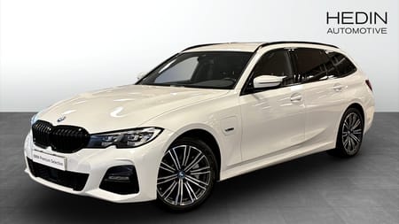 BMW 330e xDrive Touring