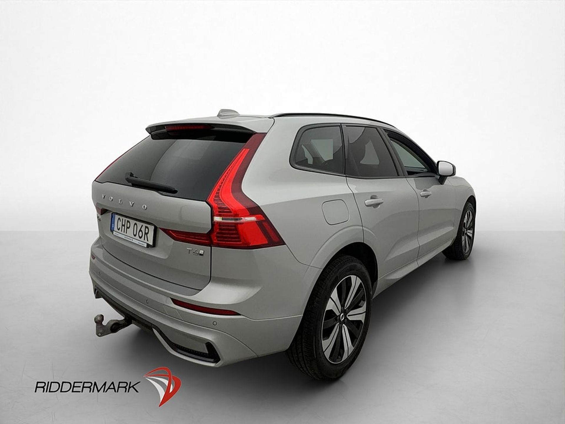 Volvo XC60 T6 AWD 350hk Plus Dark Pano 2025, bild 6/10