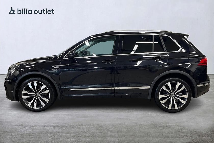 Bild 3 av Volkswagen Tiguan 2.0 TDI 4Motion R-line 190hk Drag Kamera Cockpit