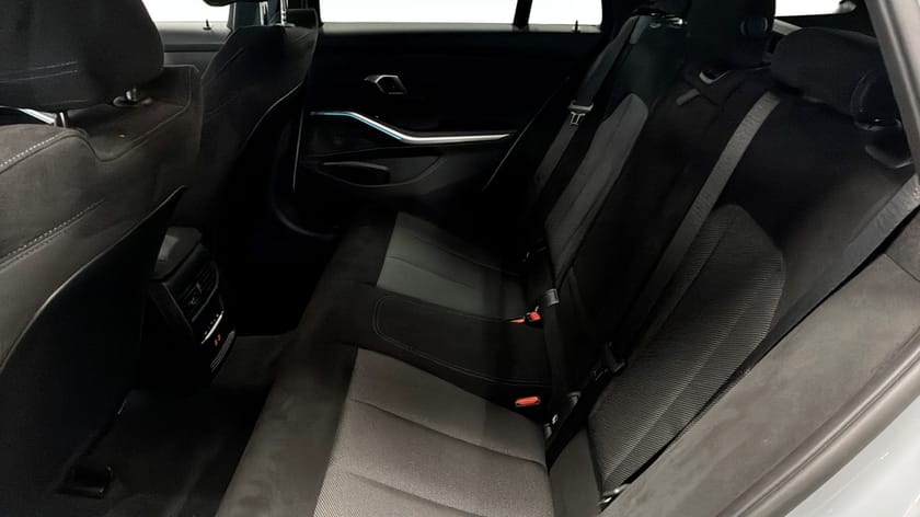Bild 5 av BMW 330e xDrive Touring M Sport Drag Hi-FiTonade