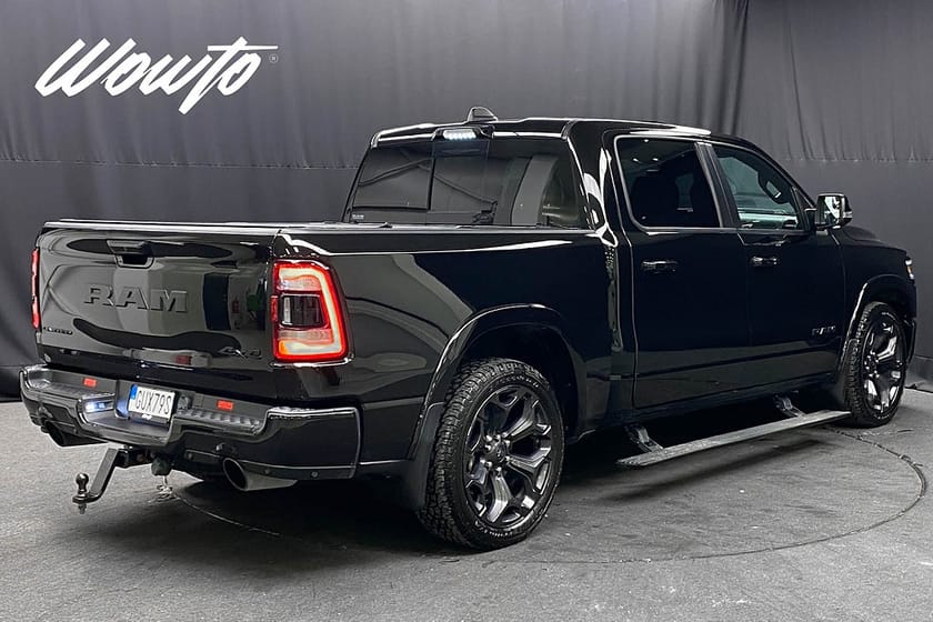 Bild 4 av RAM 1500 Crew Cab Dodge 5.7 V8 395HK Limited Night /Borla /Moms