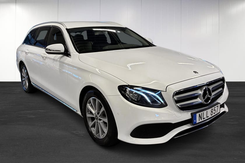 Bild 2 av Mercedes-Benz E 220 T d 4MATIC 4M 9G-Tronic | Avantgarde | Navi | Smartphone | Backkamera |