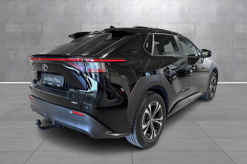 Bilde 5 av Toyota bZ4X AWD / Active Tech / Velholdt / LAV KM