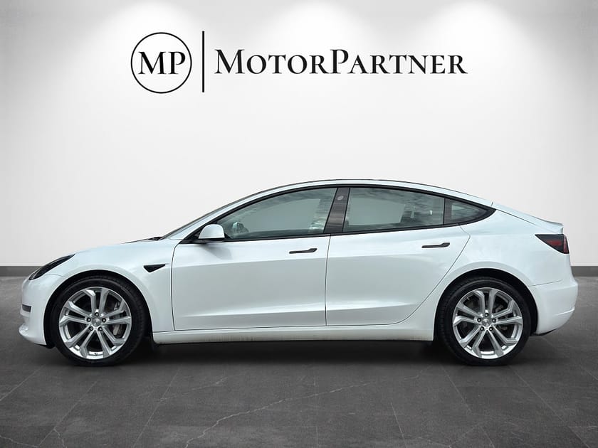 Bild 5 av Tesla Model 3 Long Range AWD 498HK Värmepump Autopilot Pano MOMS