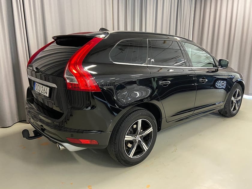 Bild 5 av Volvo XC60 D4 190hk AWD Classic R-Design Drag Pvärm Backkamera