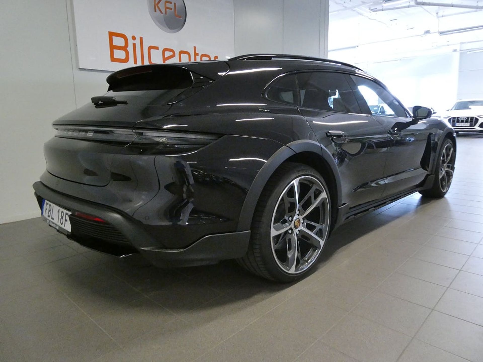 Porsche Taycan 4 Cross Turismo DD Chrono 2024, photo 6/10
