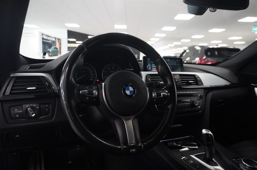 Bild 2 av BMW 320d xDrive GT M-Sport Navi HiFi