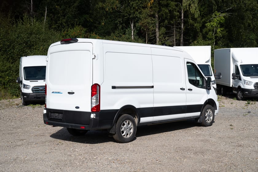 Bilde 5 av Ford E-Transit 350 BEV 269hk L3 Trend RWD Auksjon! Les tekst!