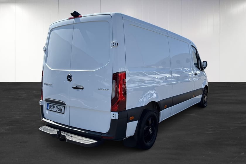 Bild 3 av Mercedes-Benz Sprinter 211 CDI FWD Panel Van 9G-Tronic | Drag | Backkamera | MBUX |