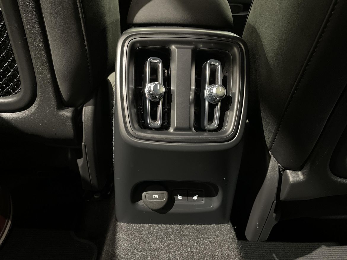 Volvo XC40 2023 - miniatyr 23