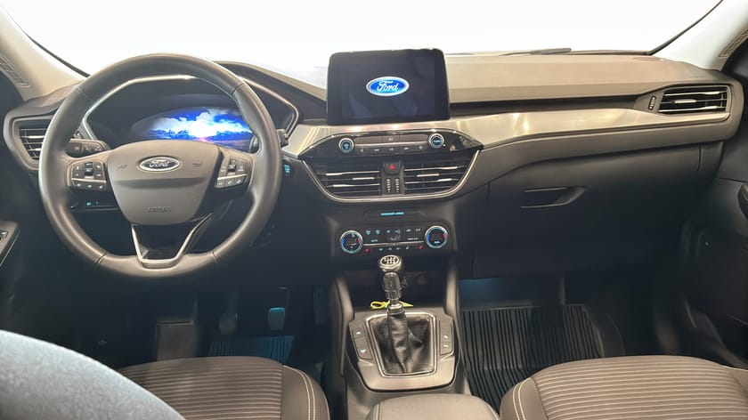 Bild 4 av Ford Kuga 1.5 EcoBoost Manuell 150hk \\ Backkamera \\ Navi