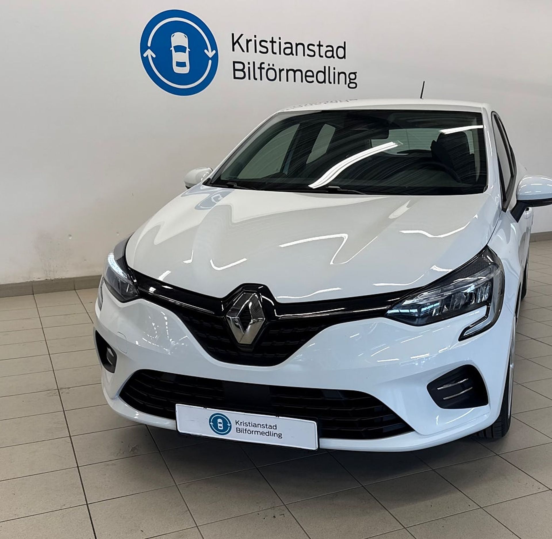 Renault Clio 1.0 TCe Zen Vinterhjul 2021, bild 2/9
