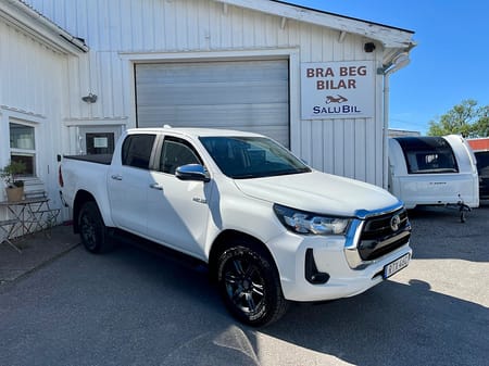 Toyota Hilux Dubbelhytt 2.8 204hk 4WD Hero Euro 6 Flaklock D-värmare