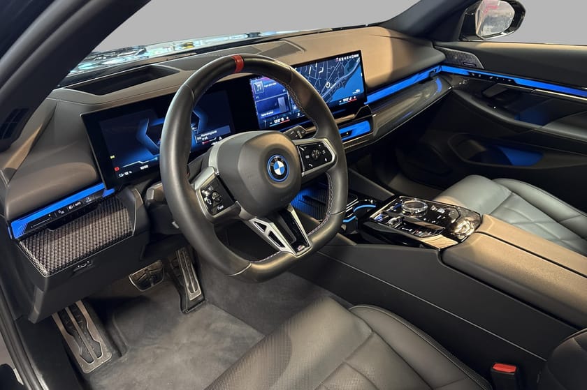 Bilde 4 av BMW i5 M60 xDrive Touring Touring, Pano, B&W, ComfAcc, Krok, HUD