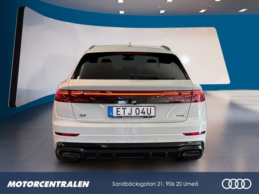 Bild 4 av Audi Q8 60 TFSI e quattro 490hk Selection, HUD, Laser, 23"
