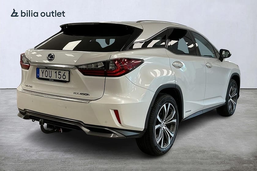 Bild 4 av Lexus RX 450h AWD 3.5 V6 Executive Nyservad Pano B-kam Drag HUD