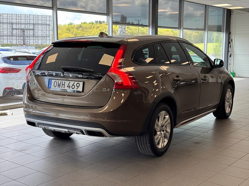 Bild 2 av Volvo V60 Cross Country D4 Automat VOC Summum Drag