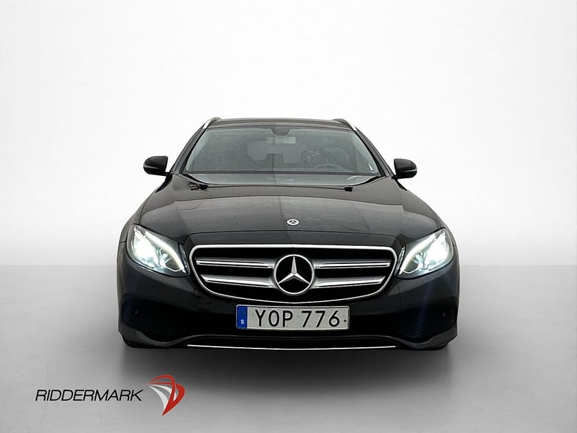 Bild 2 av Mercedes-Benz E 220 T d 4MATIC 4M Avantgarde Värm kamera Ambient