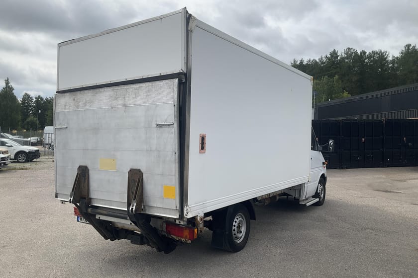 Bild 3 av Mercedes-Benz Sprinter 316 CDI Chassi Cab Volymskåp (156hk) BG-Lyft