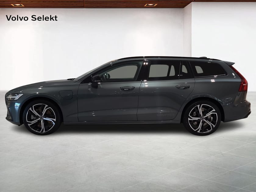 Bild 3 av Volvo V60 T6 Plus Dark Nordic Edition. Demo.