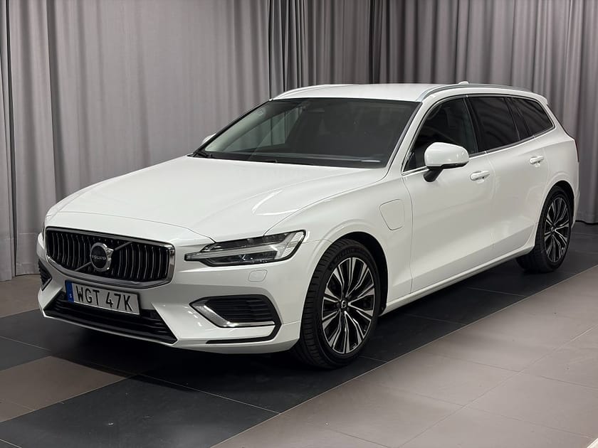 Bild 1 av Volvo V60 Recharge T6 AWD Core Edition Inkl. Vinterhjul Dragkrok