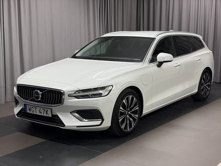 Volvo V60 Recharge T6 AWD Core Edition Inkl. Vinterhjul Dragkrok