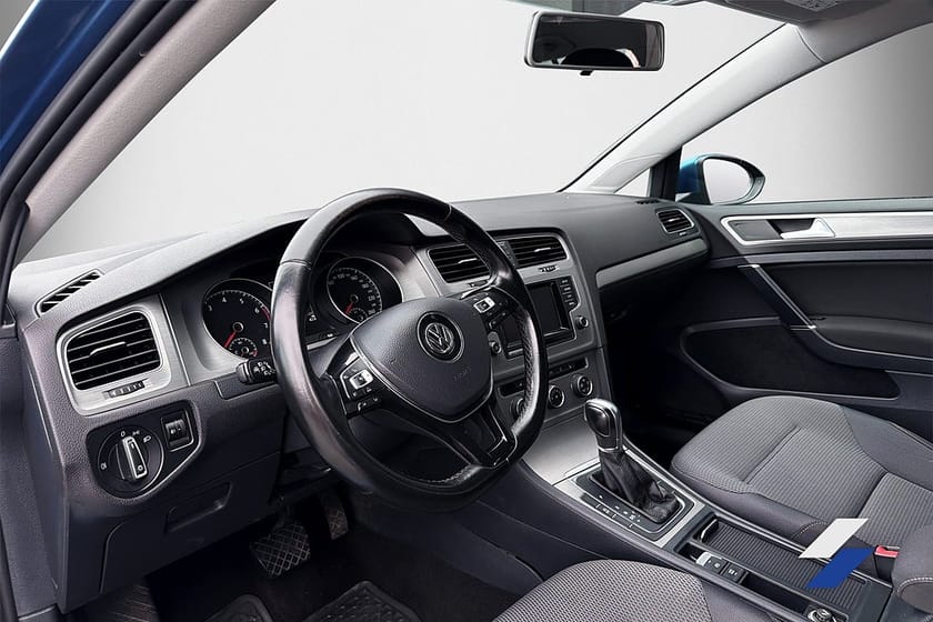 Bild 4 av Volkswagen Golf Sportscombi 1.2 TSI Kamera Värmare Drag SoV-däck