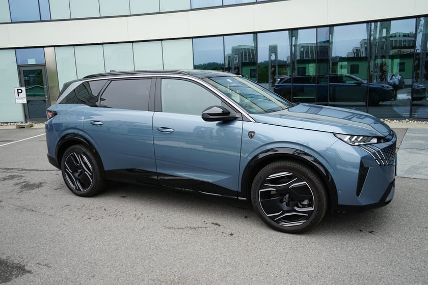 Bilde 3 av Peugeot E-5008 Dual Motor GT Executive 4x4 / "fullutstyrt"