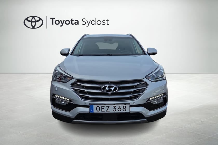 Bild 5 av Hyundai Santa Fe 360°-kamera, helskinnsinredning, parkeringssensorer fram och bak, ventilerade och uppvärmda stolar fram