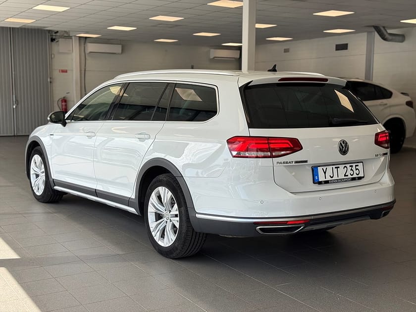 Bild 4 av Volkswagen Passat Alltrack 2.0 TDI 4Motion Drag Värm Kamera