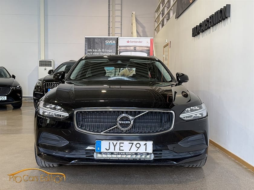 Bild 2 av Volvo V90 D3 AWD Geartronic | 150hk Momentum | Drag | Navi