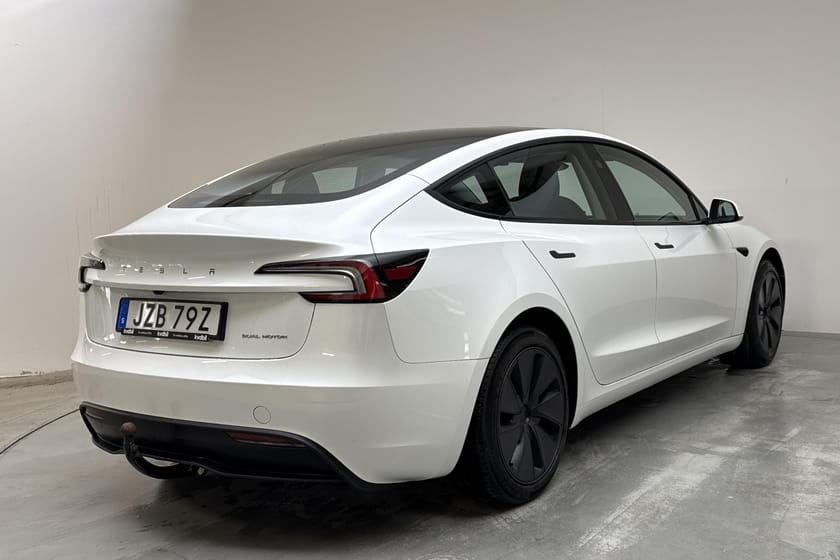 Bild 3 av Tesla Model 3 Long Range AWD Highland Värmepump Panorama