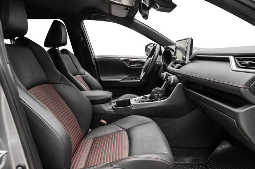 Bilde 4 av Suzuki Across Plug-in Hybrid E-Four PHEV 306hk GLX First Edition, Hengerfeste