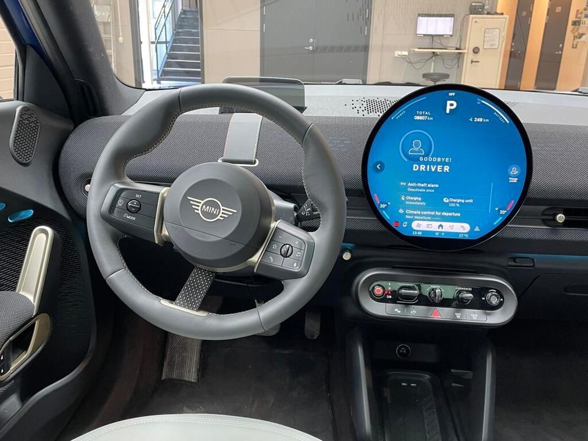 MINI Aceman E, 184hp, 2025