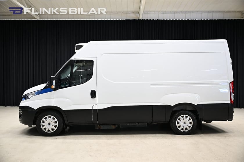 Bild 4 av Iveco Daily 35-NP Van 3.0 JTD 136HK Automat|Kylbil|Carrier|DubblaKylaggregat