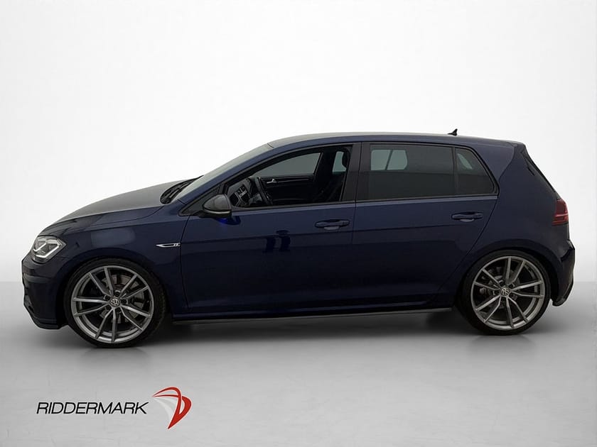 Bild 4 av Volkswagen Golf  R 2.0 TSI 4M 310hk Cockpit Sensorer CarPlay