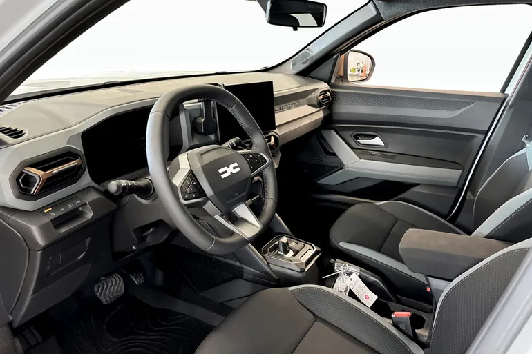 Dacia Duster Hybrid 155